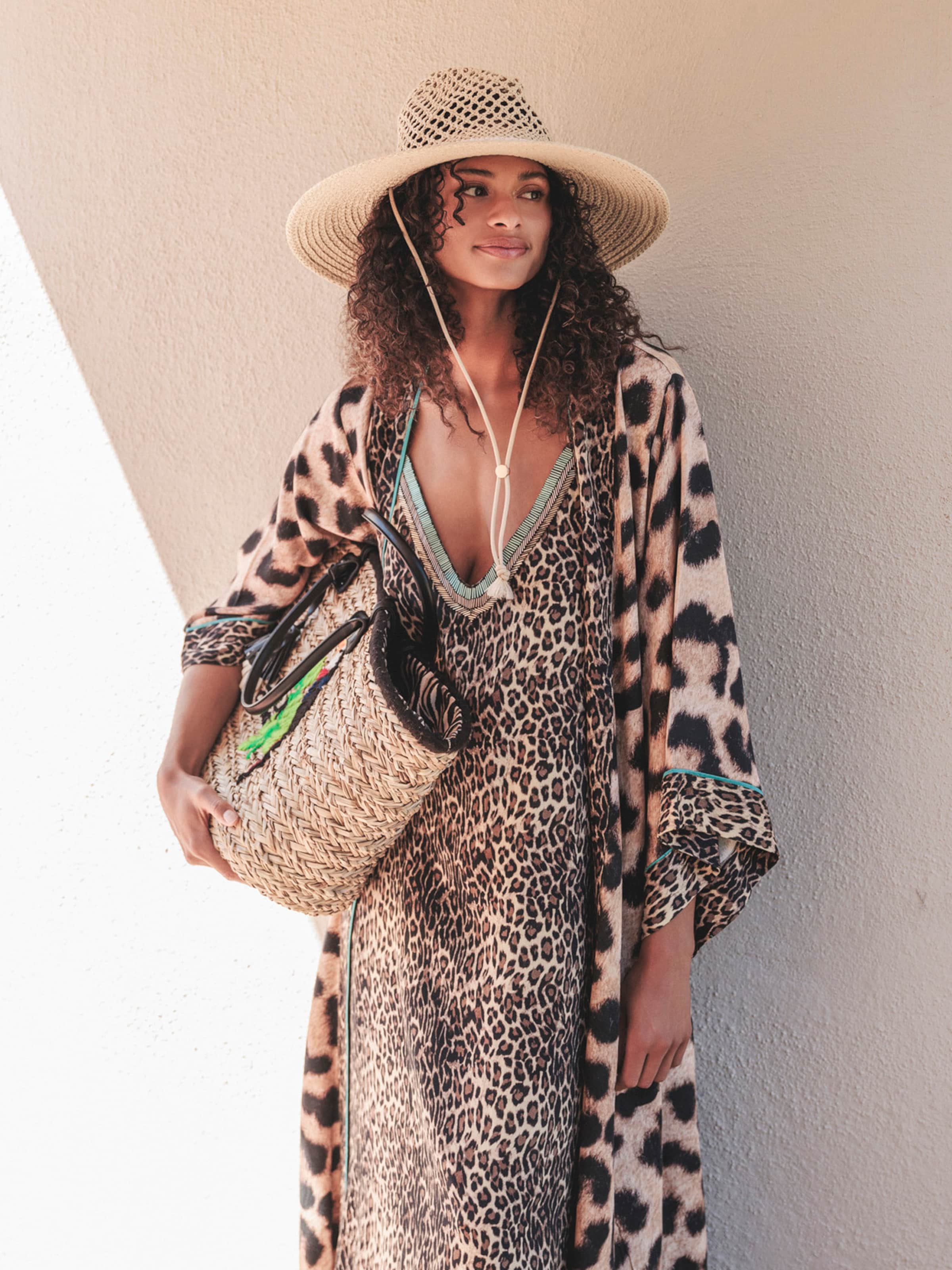 Lola Casademunt Šaty – hnědá