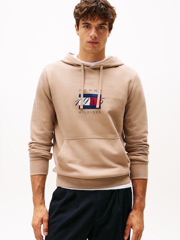 TOMMY HILFIGER Sweatshirt in Beige: Vorderseite