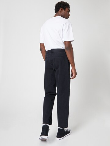 Regular Pantaloni de la ABOUT YOU x Louis Darcis pe negru