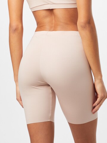 Pantaloni modellanti 'Natural Skin' di CALIDA in beige