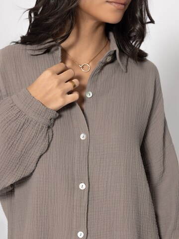 SASSYCLASSY Blouse in Grey