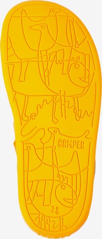 Sandalo 'Bicho' di CAMPER in giallo