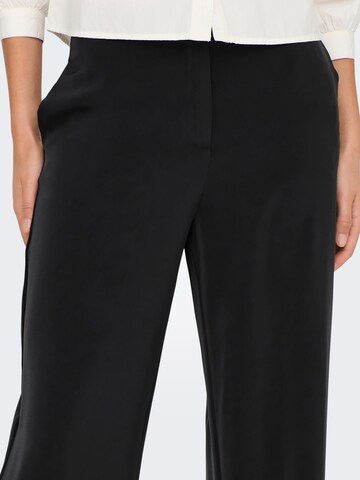 Wide leg Pantaloni 'Laila' di JDY in nero