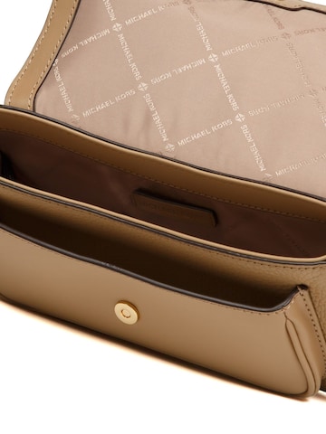 Michael Kors - Bolso de hombro 'Jet Set Travel Small Flap Crossbody With Tech Attachment' en beige