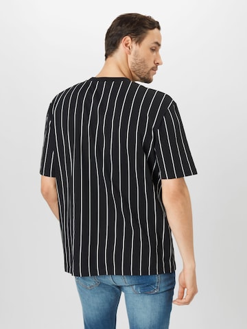 Tricou de la Karl Kani pe negru