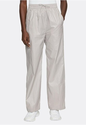 NIKE Wide Leg Hose in Beige: Vorderseite