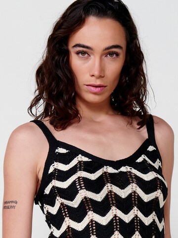 Tops en tricot KOROSHI en noir