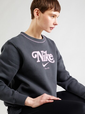 Nike Sportswear Sweatshirt in Grey