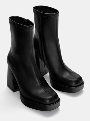 Pull&Bear Ankle Boots in Black