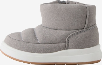 pilka Next Sniego batai: priekis