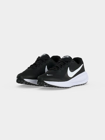 Scarpa da corsa 'Revolution 8' di NIKE in nero