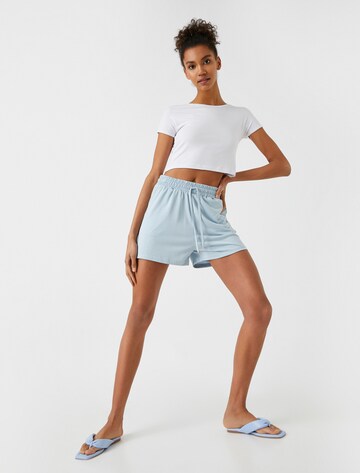 Koton Regular Shorts in Blau