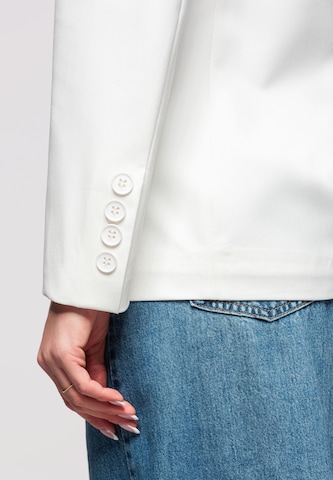 Ombre Blazer in White