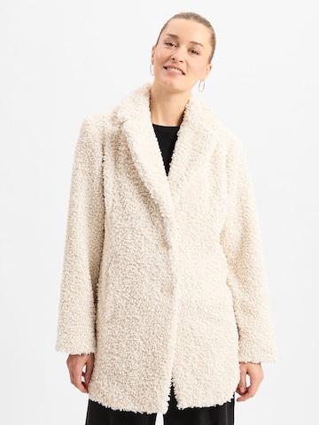 Betty & Co Mantel in Beige: Vorderseite