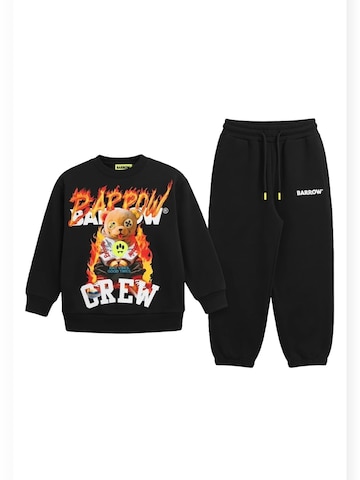 BARROW Set in Black: front