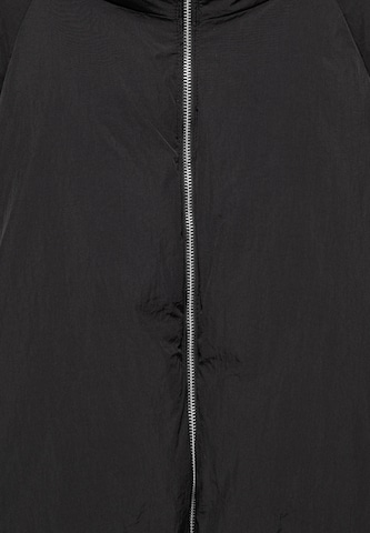 Pull&Bear Jacke in Schwarz