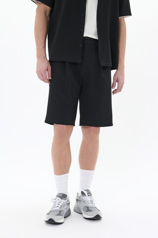 Matinique Regular Broek 'Fisher' in Zwart: voorkant