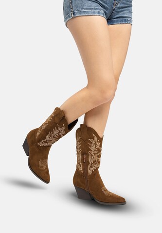 Salinyang Cowboy Boots in Brown