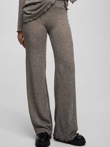 Pull&Bear Szeroka nogawka Spodnie w kolorze beżowy: przód