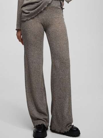 Pull&Bear Wide leg Pants in Beige: front