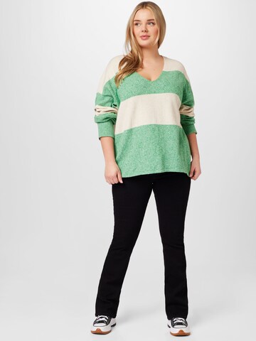 Vero Moda Curve Пуловер 'DOFFY' в зелено