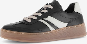 Baskets basses GABOR en noir : devant