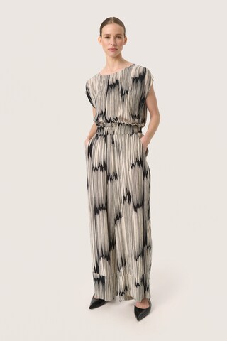 SOAKED IN LUXURY Wide leg Broek 'Zaya' in Zwart