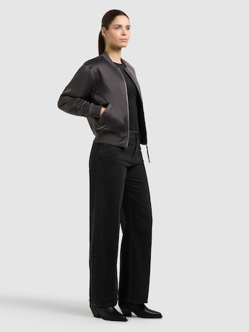 Veste mi-saison 'Beth' khujo en gris