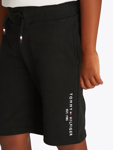 regular Pantaloni di TOMMY HILFIGER in nero