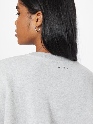 10k Sweatshirt in Grau