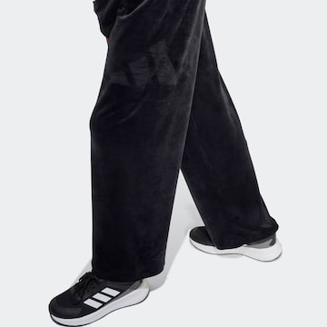 ADIDAS SPORTSWEAR Loose fit Sports trousers 'Seasonal Essentials' in Grey