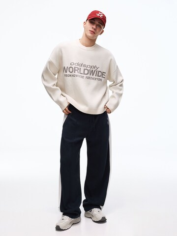 Pullover di Bershka in bianco