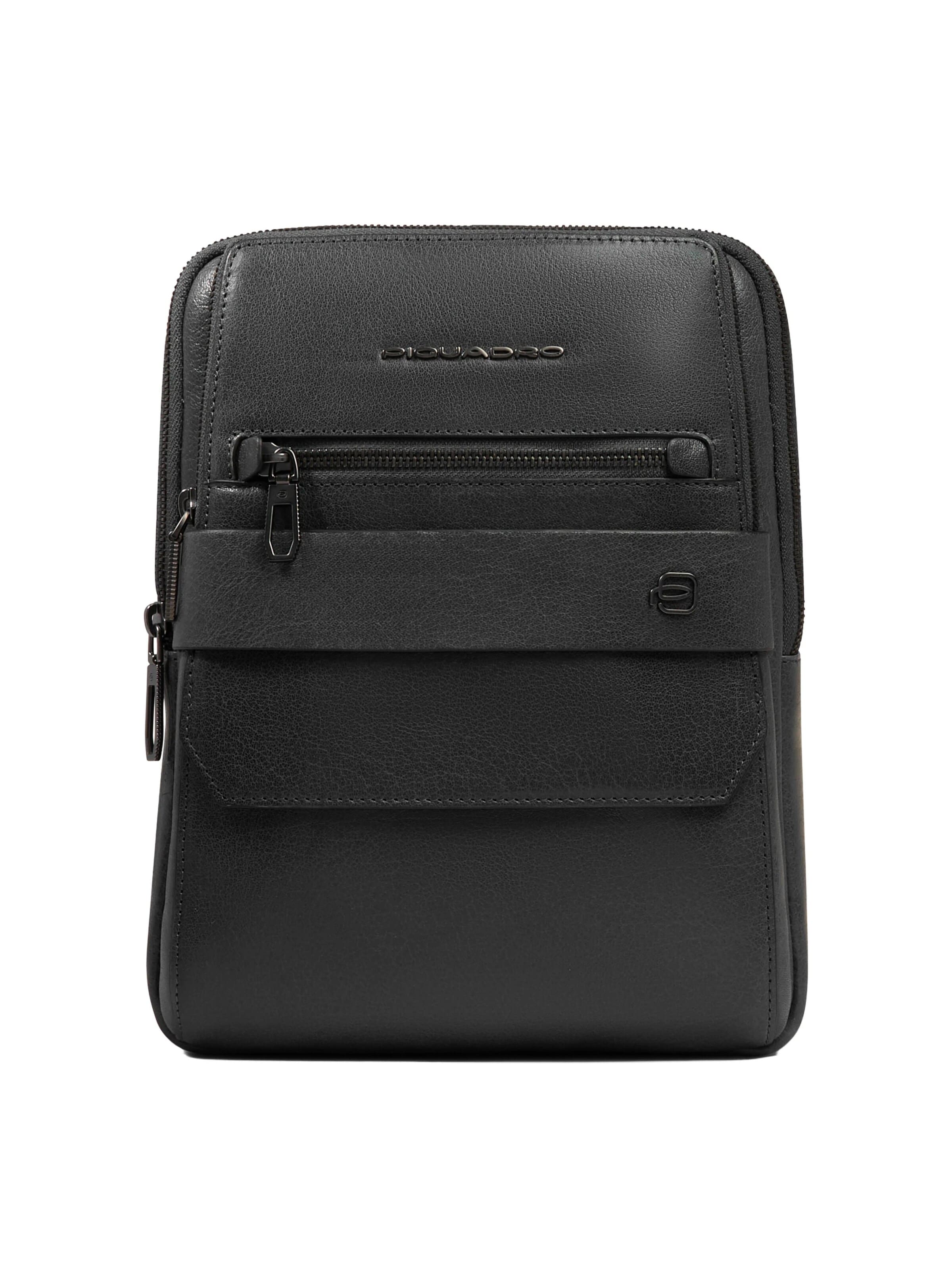 Piquadro Skuldertaske i sort: forside