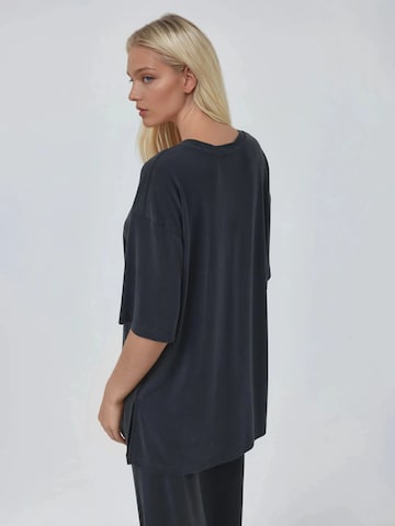 Busem - Camisa oversized em preto