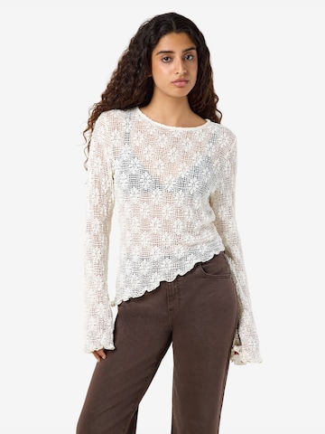 Noisy may Shirt 'NMRILEY' in White