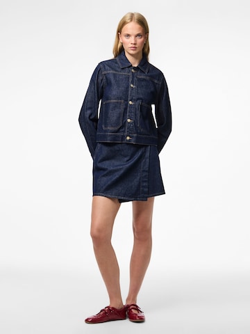 PIECES Between-season jacket in Blue