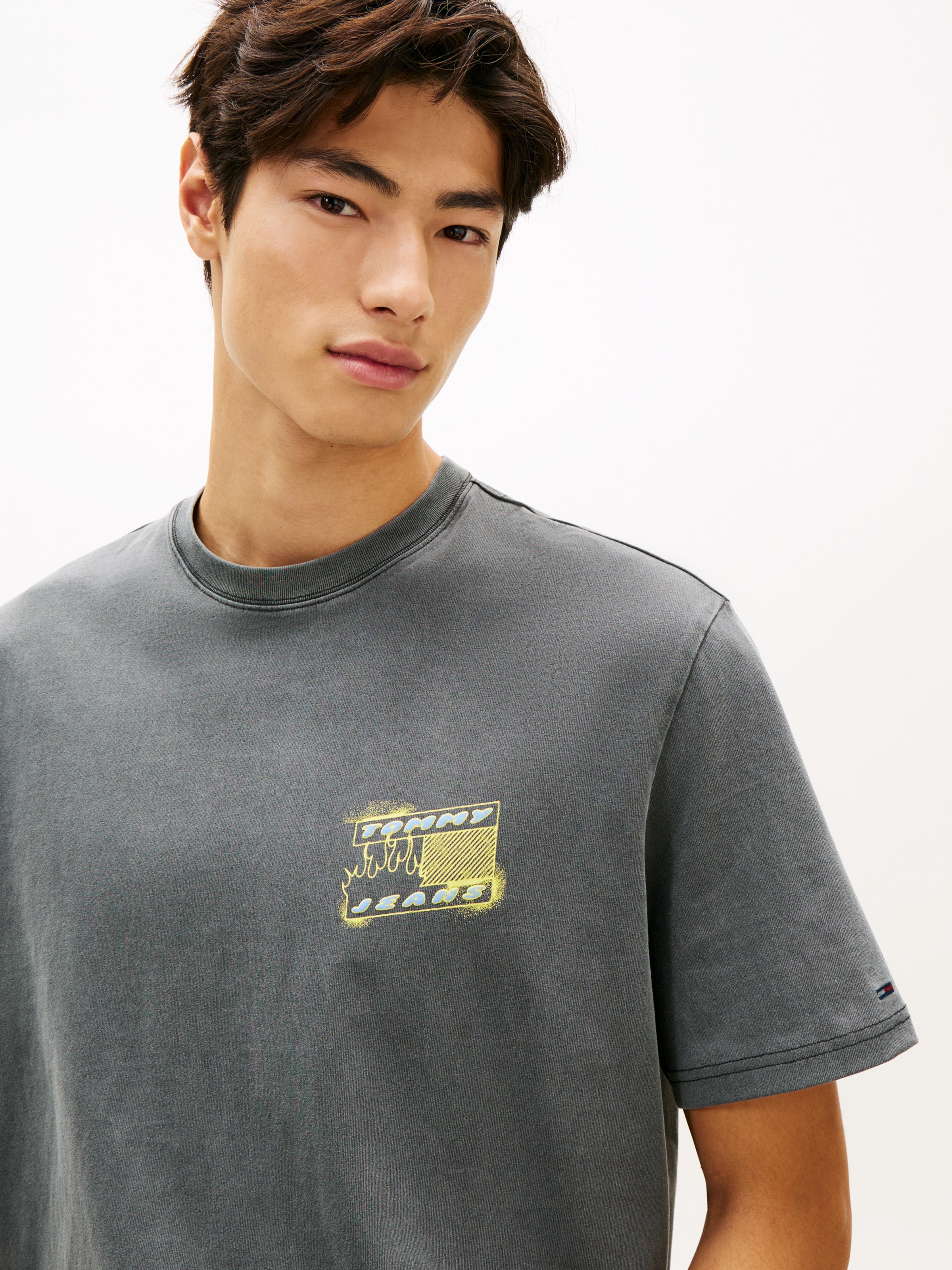 Tommy Jeans Shirt in Grey