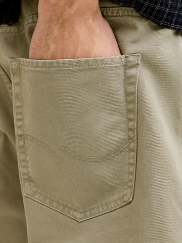 JACK & JONES Loose fit Trousers in Green