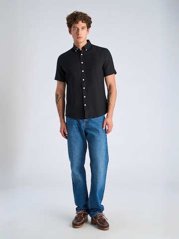 Coupe regular Chemise Lindbergh en noir