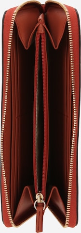 FURLA Kukkaro 'CAMELIA' värissä punainen