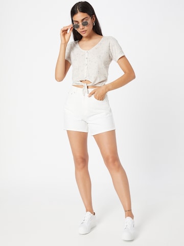 BILLABONG Тениска 'GIRLY' в бяло