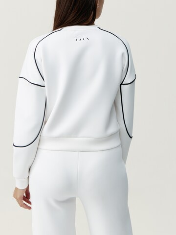 Born Living Yoga Sportief sweatshirt ' Agda ' in Wit