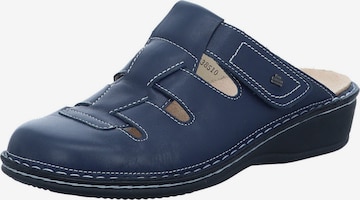 Finn Comfort Pantolette in Blau: Vorderseite