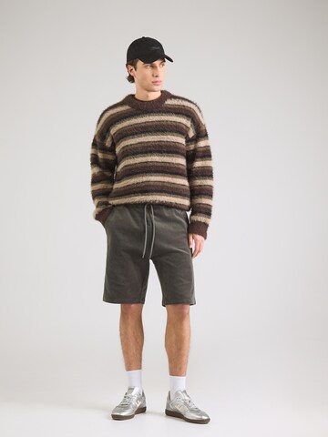 Iriedaily Loosefit Παντελόνι 'Corvin' σε πράσινο