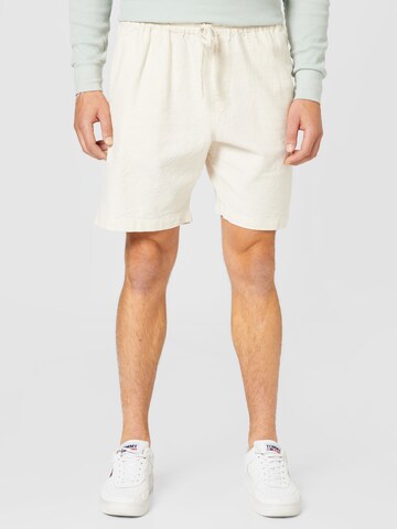 regular Pantaloni di Cotton On in grigio: frontale