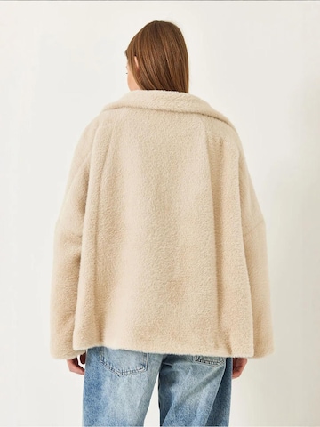 Cappotto invernale di Bianco Lucci in beige