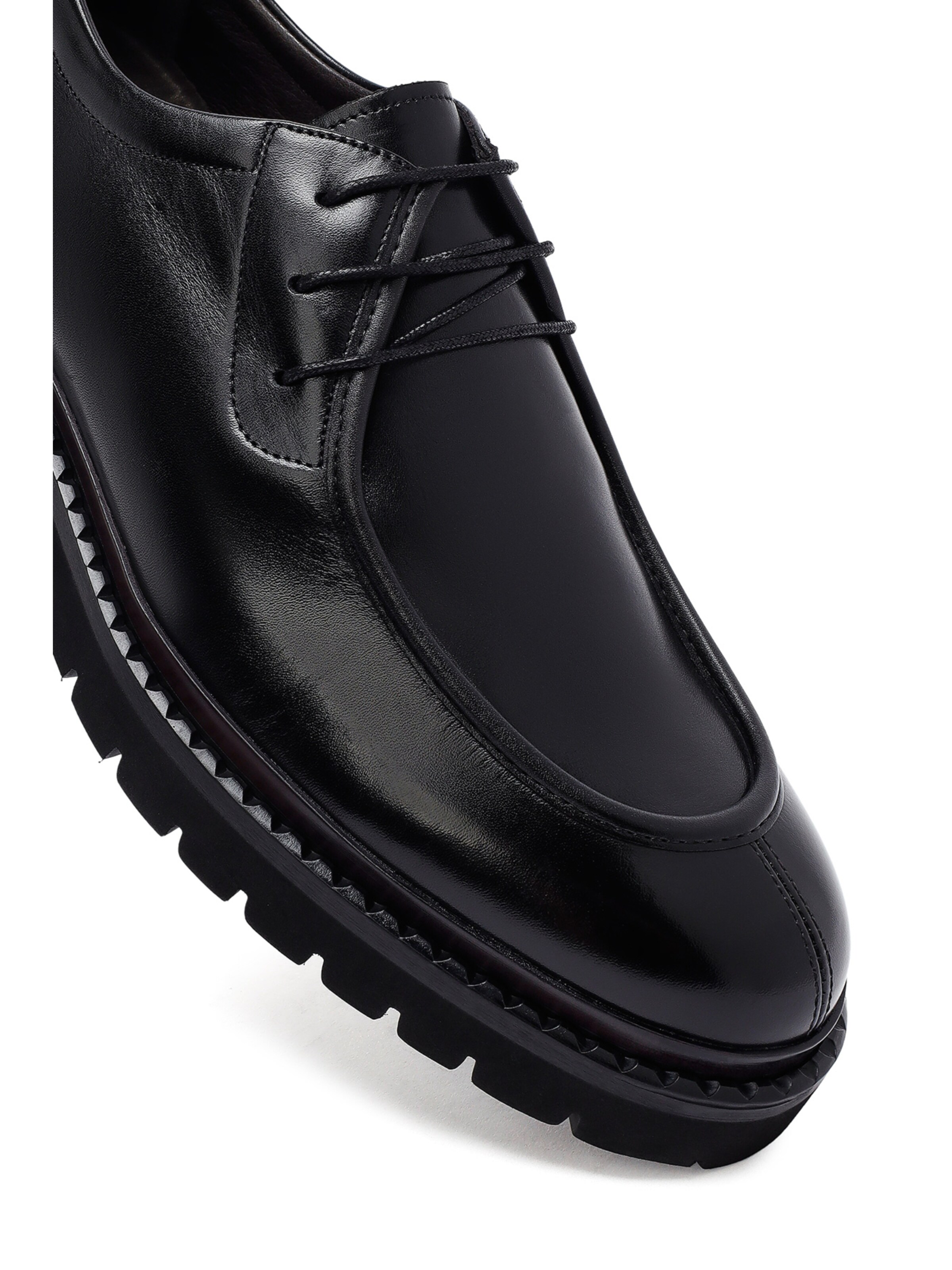 Derimod Buty sznurowane w kolorze czarny