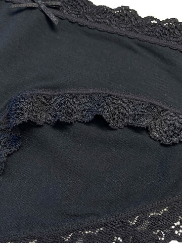 Nina von C. Boyshorts 'Multiple Packs' in Black