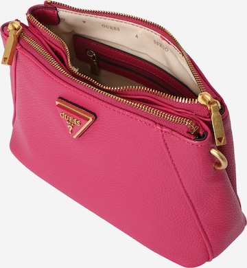 GUESS Schoudertas 'LARYN' in Roze