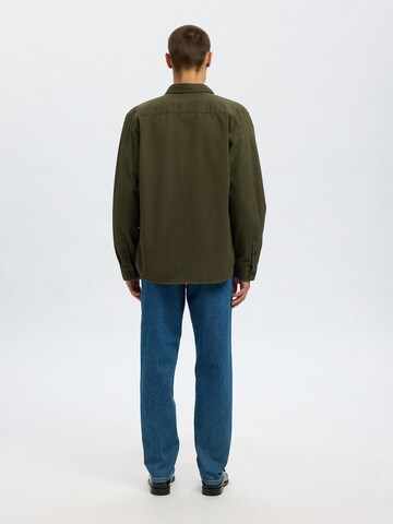 SELECTED Regular fit Button Up Shirt 'SLHTRAVIS' in Green